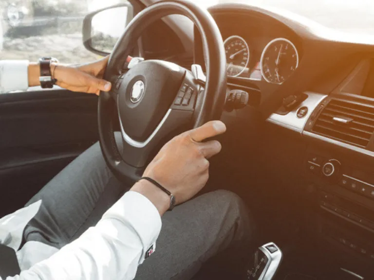 Taxi Online di Bali 2025