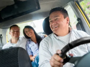 Apakah di Bandara Bali bisa pesan Grab