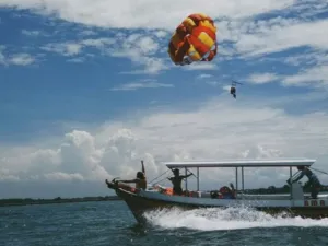 Wisata Searah Pantai Tanjung Benoa
