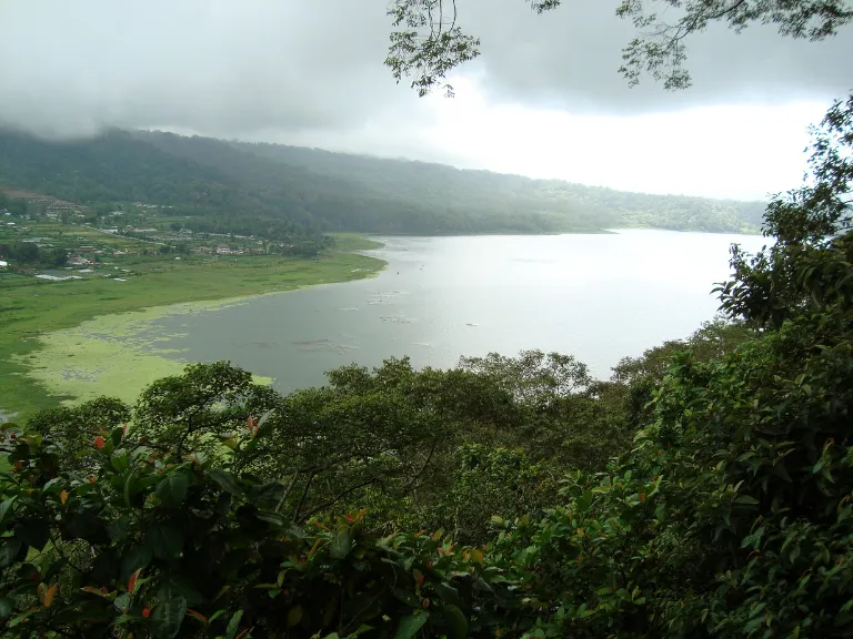 4 Tempat Wisata Danau di Bali